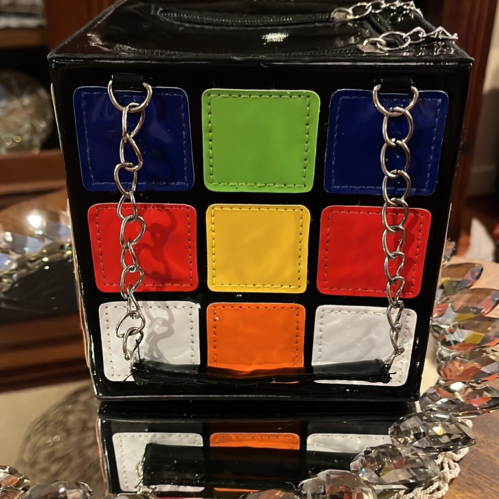 Rubiks Cube Patterned Purse - Picture 3 of 6